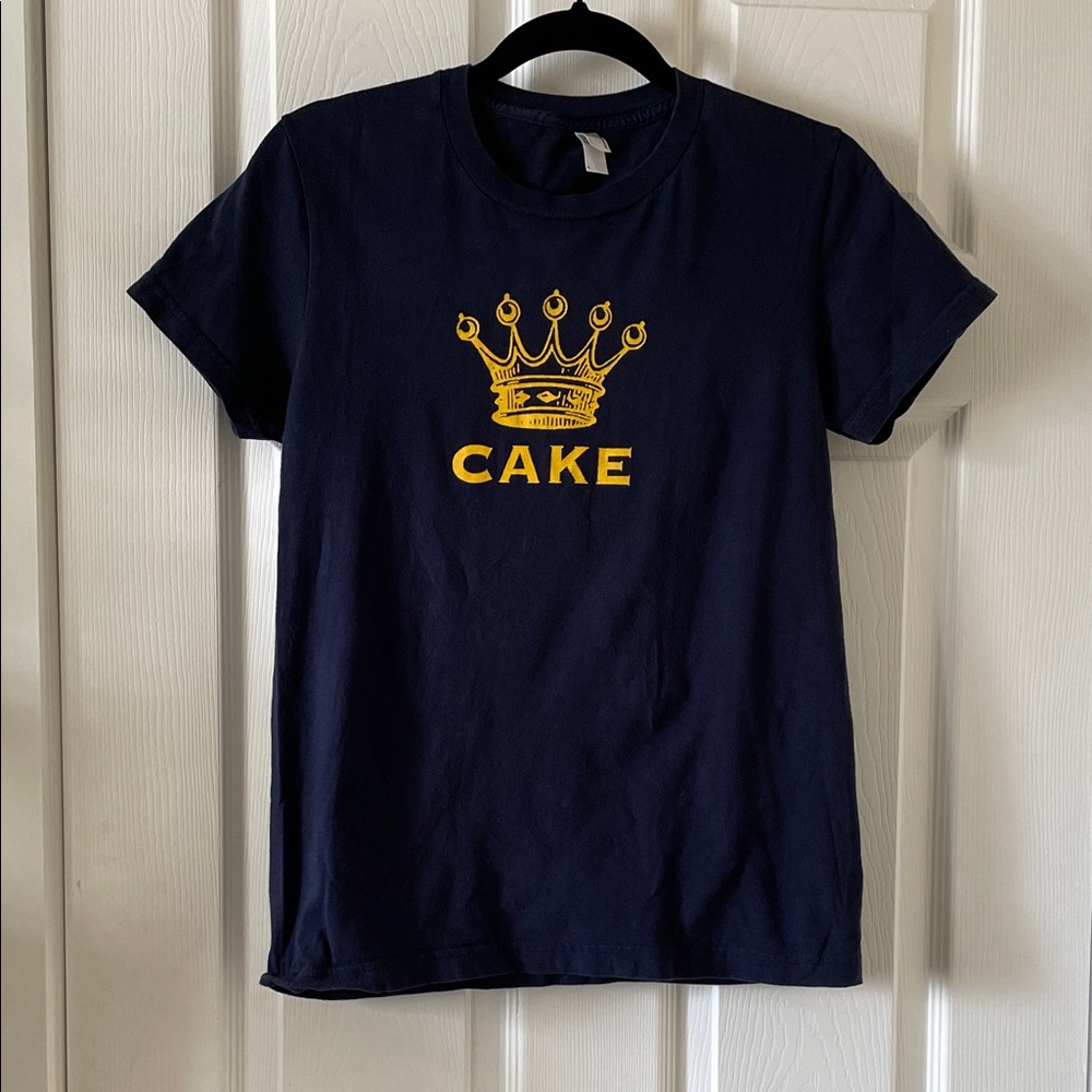 Vintage y2K cake band shirt crown navy blue rock concert